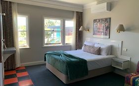 Moruya Monarch Hotel